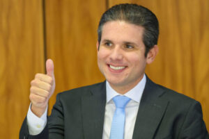 Hugo Motta participa das comemorações de 144 anos de Brejo do Cruz e anuncia novos investimentos para a cidade